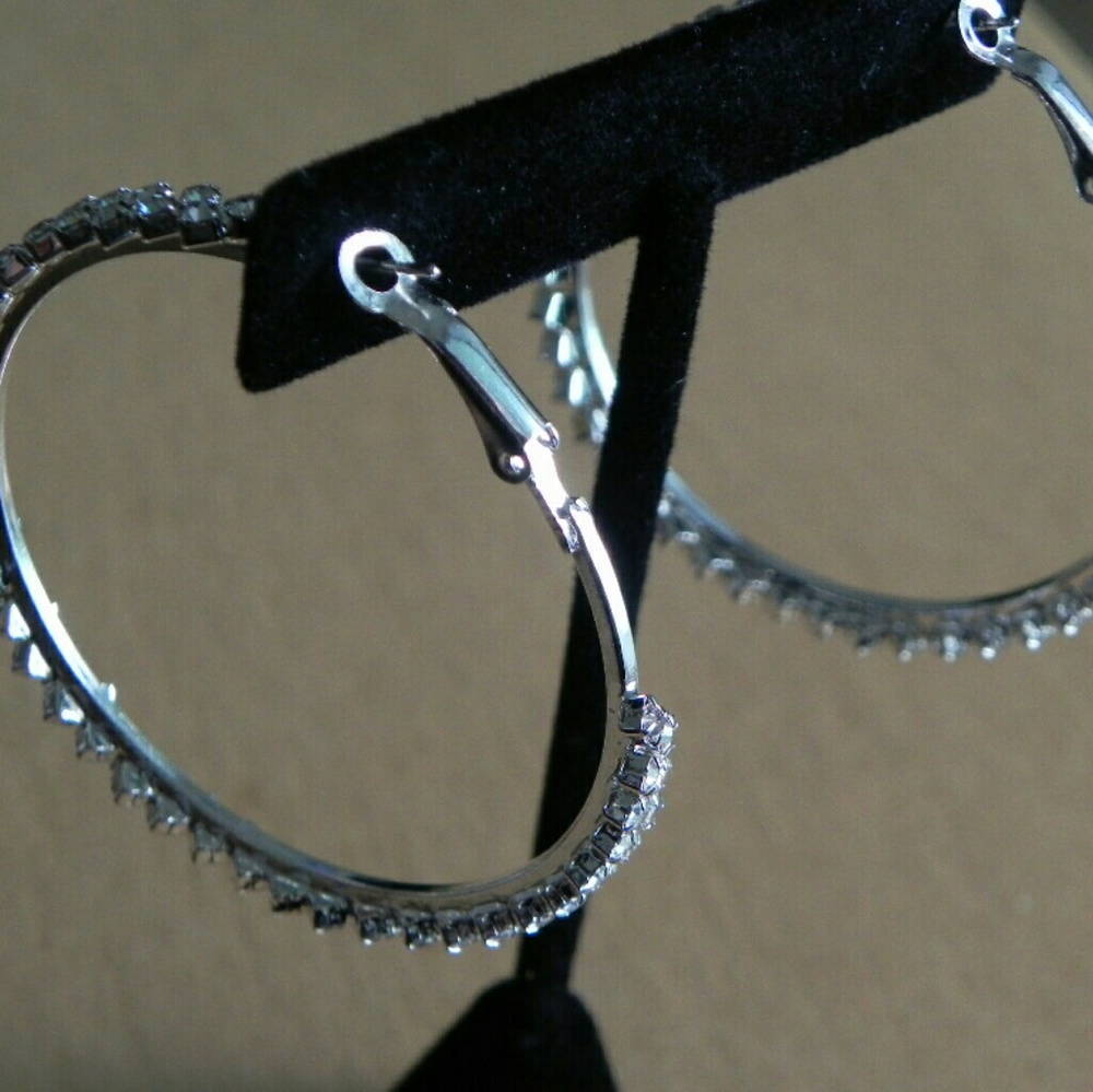 Zig Zag Clear CZ Hoop Earrings - Picture 2 of 4